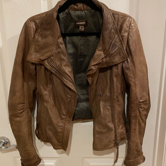 Danier Authentic Leather Jacket w Asymmetrical Zip - Picture 1 of 4